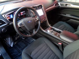 Used 2020 Ford Fusion SE image 2
