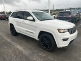 Used 2017 Jeep Grand Cherokee Altitude image 2