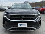Used 2022 Volkswagen Taos SE image 2