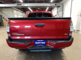 Used 2011 Toyota Tacoma 4x4 Access Cab V6 w/ TRD Sport Pkg image 4