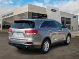 Used 2017 Kia Sorento LX image 5