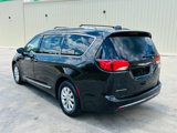 Used 2019 Chrysler Pacifica Touring-L image 5