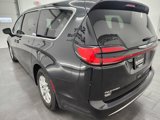 Used 2023 Chrysler Pacifica Touring-L image 5