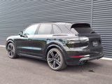 Certified 2023 Porsche Cayenne S Platinum image 3