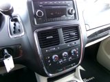 Used 2016 Dodge Grand Caravan SXT image 6