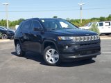 Used 2022 Jeep Compass Latitude image 2