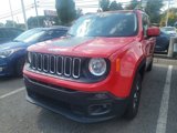 Used 2017 Jeep Renegade Latitude w/ Cold Weather Group image 3