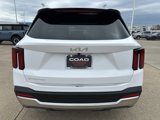 Used 2024 Kia Sorento S image 4