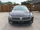 Used 2018 Volkswagen Passat 2.0T SE image 2