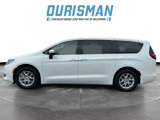 Used 2023 Chrysler Voyager LX image 3