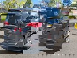 Used 2018 Chrysler Pacifica Touring-L Plus w/ Tire & Wheel Group image 6