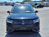 Used 2022 Volkswagen Tiguan SE image 2