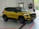 Used 2023 Kia Seltos S w/ Navigation Package image 3