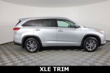 Used 2018 Toyota Highlander XLE image 2