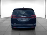 Used 2023 Chrysler Pacifica Touring-L image 6