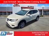 Used 2016 Nissan Rogue SV w/ SV Family Package image 2