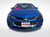 Used 2017 Chevrolet Cruze LT image 2