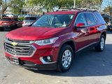 Used 2020 Chevrolet Traverse LT image 2