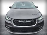 Used 2023 Chrysler Pacifica Touring-L image 2
