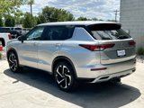 Used 2022 Mitsubishi Outlander SE image 4