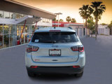 New 2025 Jeep Compass Latitude image 4