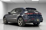 Certified 2022 Porsche Macan image 3