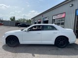 Used 2016 Chrysler 300 Limited w/ Driver Convenience Group image 4
