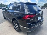 Used 2020 Volkswagen Tiguan SE w/ Panoramic Sunroof Package image 5