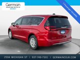New 2025 Chrysler Pacifica Select image 3