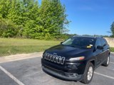 Used 2016 Jeep Cherokee Latitude w/ Cold Weather Group image 2