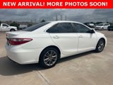 Used 2017 Toyota Camry SE image 3