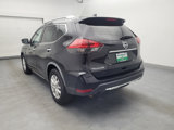 Used 2017 Nissan Rogue SV image 5