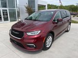 Used 2023 Chrysler Pacifica Touring-L image 2