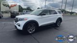 Used 2022 Ford Explorer XLT w/ Equipment Group 202A image 4