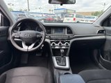 Used 2019 Hyundai Elantra SE w/ Cargo Package image 6