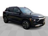 Used 2024 Chevrolet TrailBlazer LT image 3