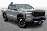Used 2022 Nissan Frontier PRO-4X image 2