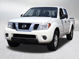 Used 2017 Nissan Frontier SV image 3