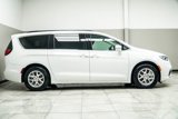Used 2022 Chrysler Pacifica Touring-L image 6