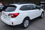 Used 2017 Subaru Outback 2.5i Premium image 3