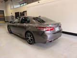 Used 2020 Toyota Camry SE image 3