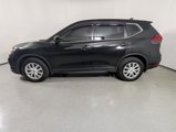 Used 2017 Nissan Rogue S image 4