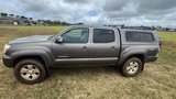 Used 2013 Toyota Tacoma 4x4 Double Cab image 2