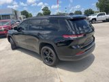 Used 2023 Jeep Grand Cherokee L Laredo image 4