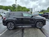 Certified 2022 Jeep Compass Limited image 5
