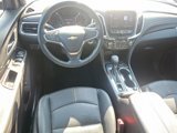 Used 2022 Chevrolet Equinox Premier image 2