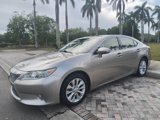 Used 2015 Lexus ES 300h w/ Premium Package w/Bamboo Trim image 3