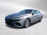 New 2025 Hyundai Elantra SE image 4