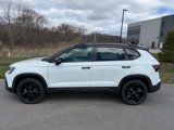 New 2025 Volkswagen Taos SE image 4