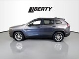 Used 2019 Jeep Cherokee Latitude Plus w/ Comfort/Convenience Group image 4